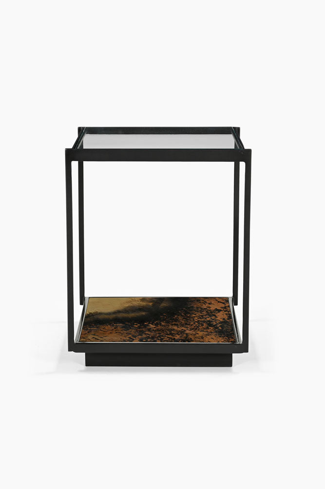 Belle table d'appoint en métal bruni et verre