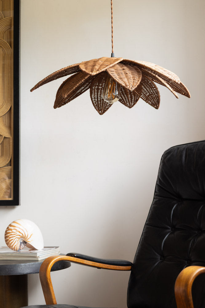 Magnifique abat-jour Easyfit en rotin avec motif de fleurs