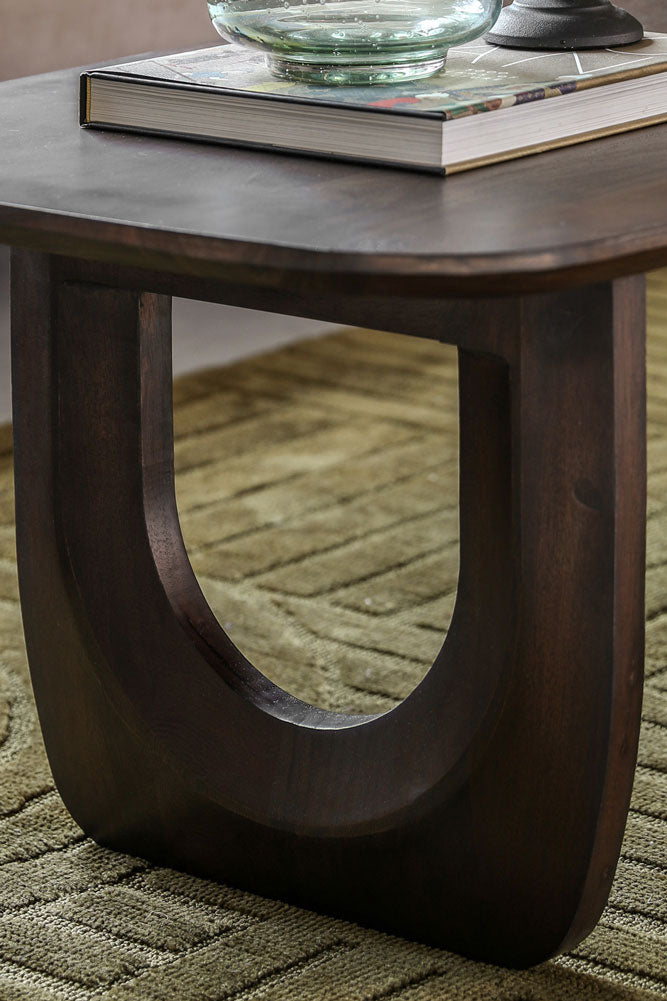Table basse courbée en bois de manguier