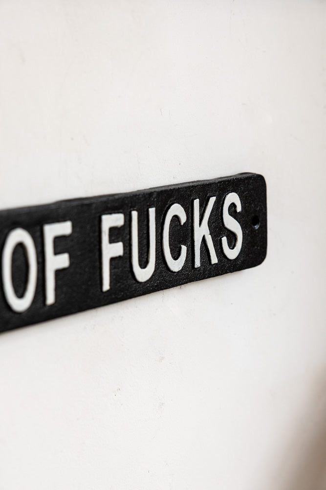 Panneau mural « Fresh Out Of Fucks »