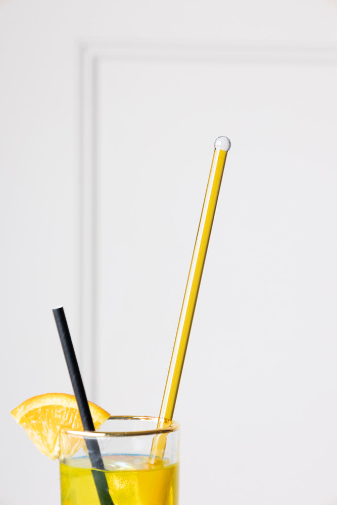 Agitateur à cocktail en verre jaune