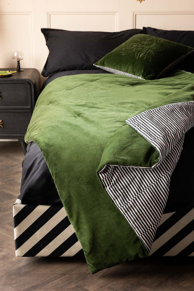 Couette réversible à rayures monochromes et velours vert