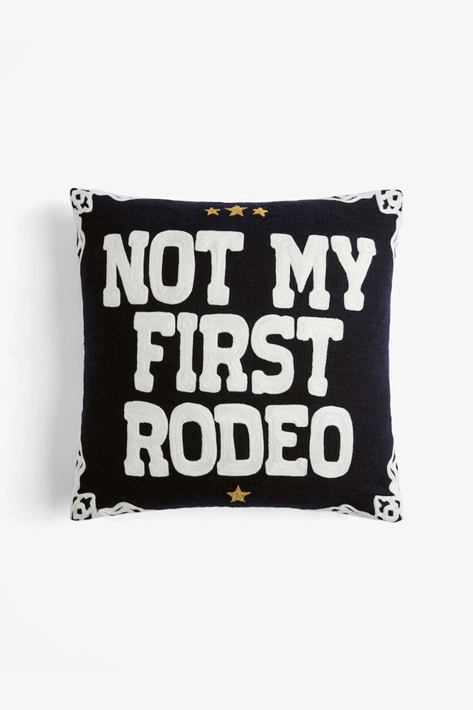 Coussin brodé « Pas mon premier rodéo »