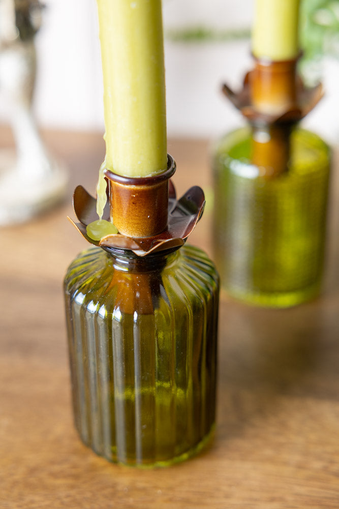 Lot de 2 bouteilles en verre gaufré vert