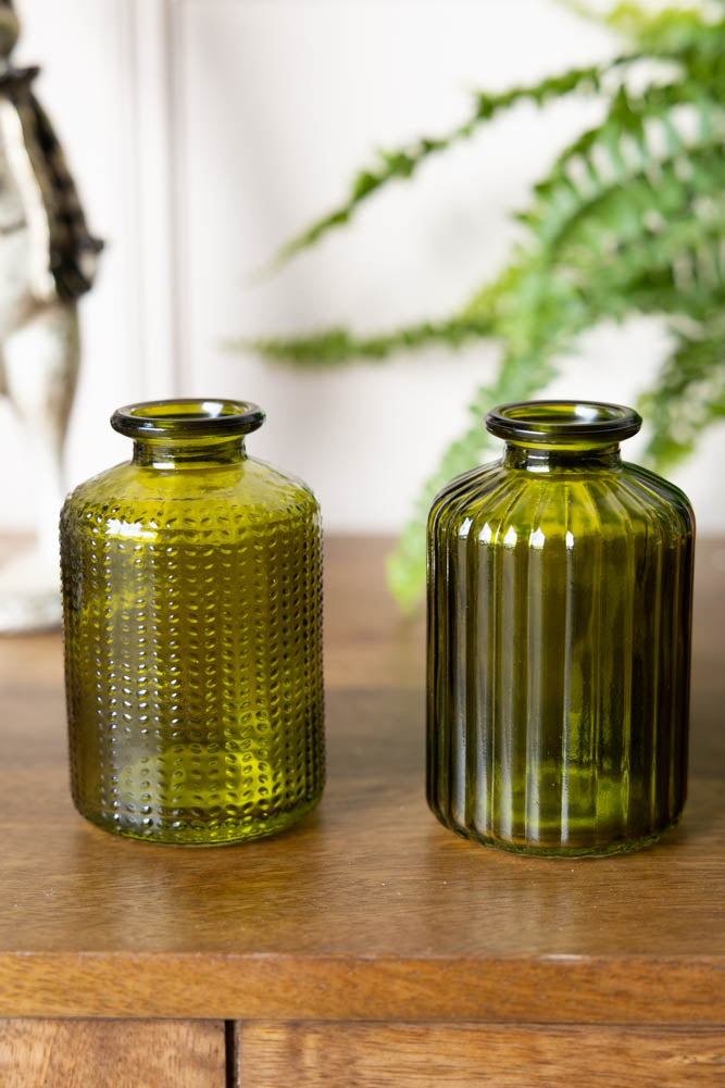 Lot de 2 bouteilles en verre gaufré vert