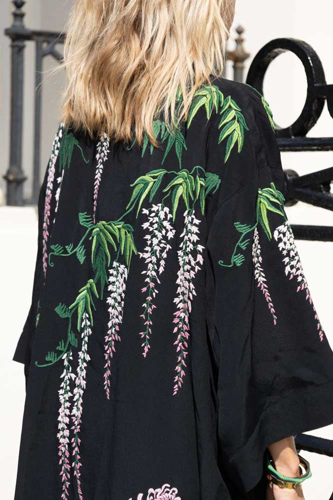 Kimono noir Glycine et chrysanthèmes - Disponible en 2 longueurs