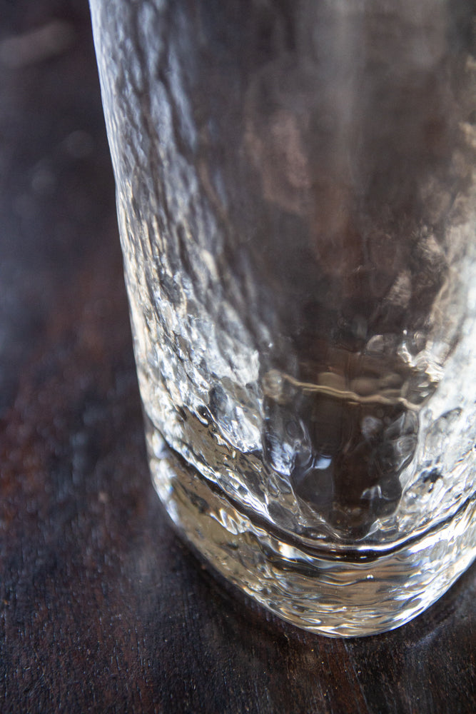 Verre highball organique avec bord doré
