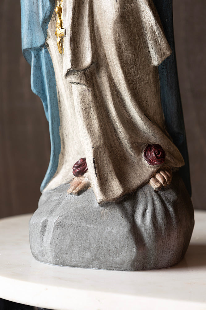 Ornement de style antique Santa Maria Have Faith