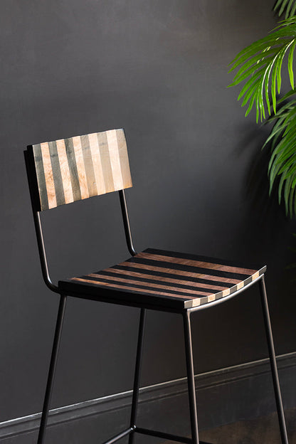 Tabouret de bar en bois à rayures noires