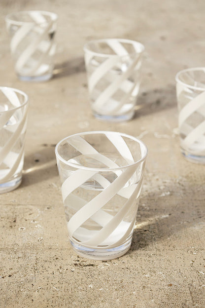 Gobelet à eau en spirale en acrylique crème