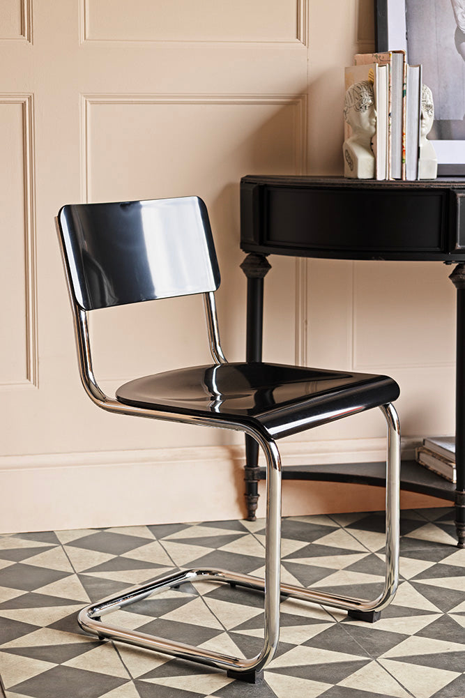 Chaise de salle à manger incurvée d'inspiration rétro en noir