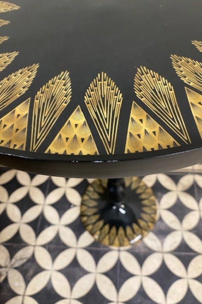 Table d'appoint Art déco noire et dorée - ÉCHANTILLON