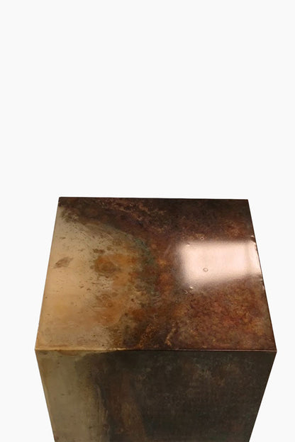 Belle table d'appoint en métal bruni