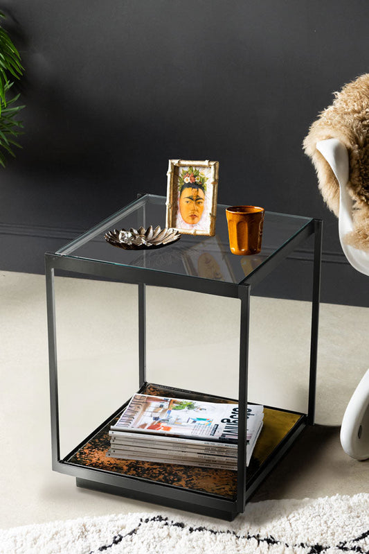Belle table d'appoint en métal bruni et verre