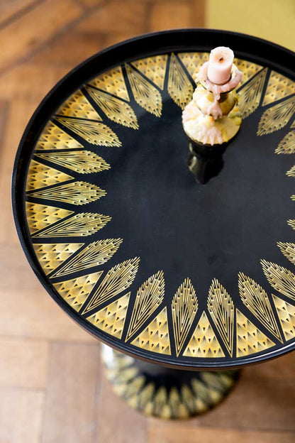 Table d'appoint d'inspiration Art déco noire et dorée