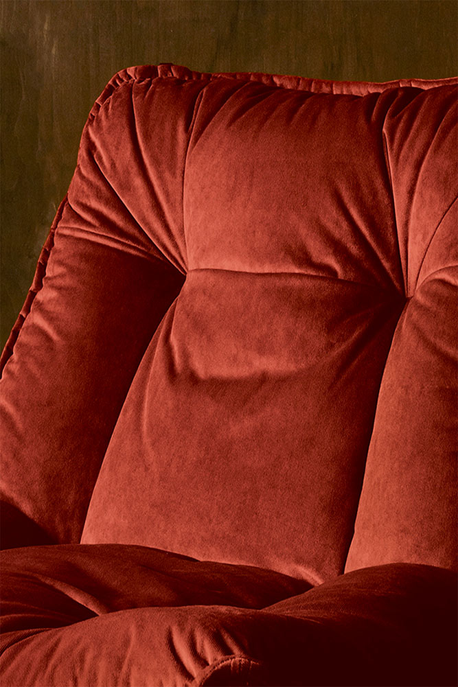 Chaise pivotante en velours orange brûlé