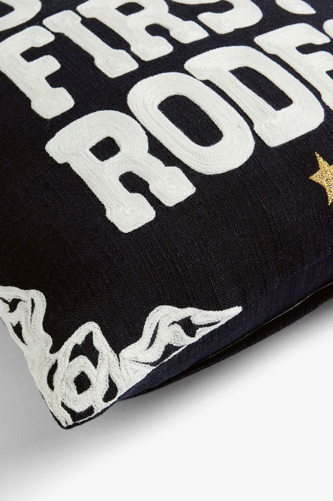 Coussin brodé « Pas mon premier rodéo »