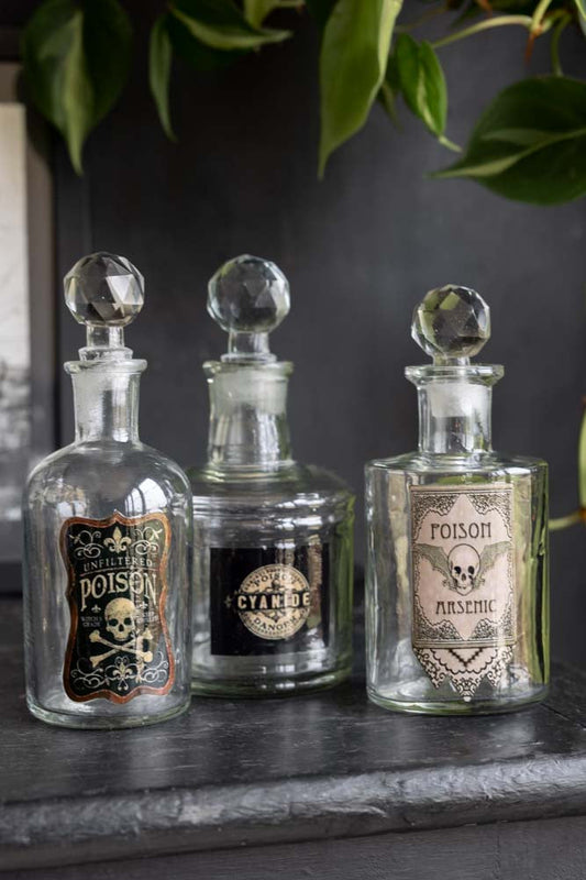 Lot de 3 flacons à poison de style apothicaire