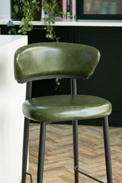 Le tabouret de bar Blake en vert forêt