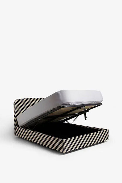 Le lit ottoman en velours Studio Stripe sable et bleu nuit - Disponible en 2 tailles