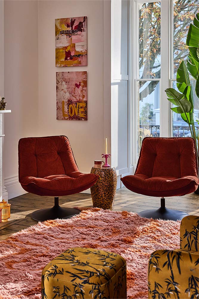 Chaise pivotante en velours orange brûlé